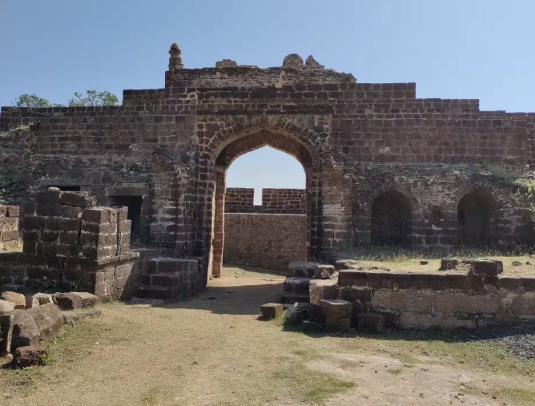 Vairagad Fort, Vairagad, Maharashtra, India